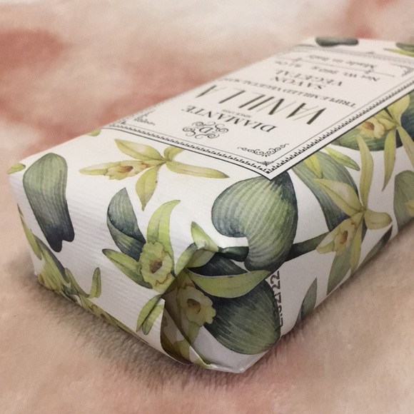 Diamante Vanilla Scented Tripple Milled Vegitable Soap Made in Italy NWT 9.1 oz - Picture 7 of 15